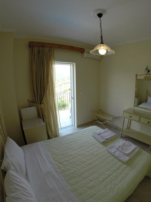 Irini'S Villa Argostoli  Rum bild